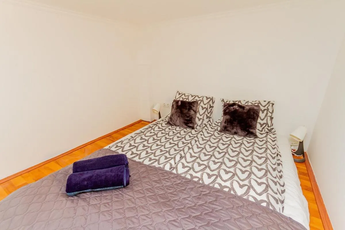 Kazy Street Apartment 2 - In The Heart Of Budapest Hungary